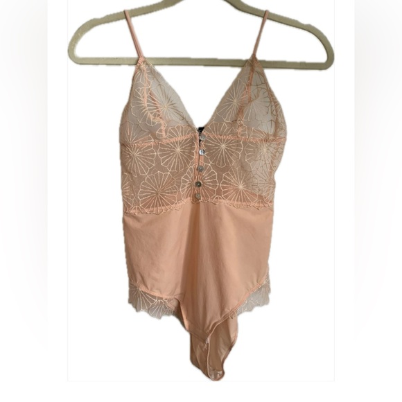 Icone Body Sorbetto Bodysuit Lingerie Peach Small NWT - Picture 8 of 9